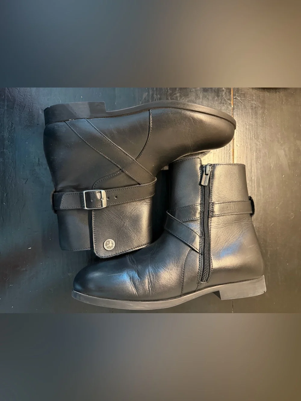 Birkenstock preowned ships